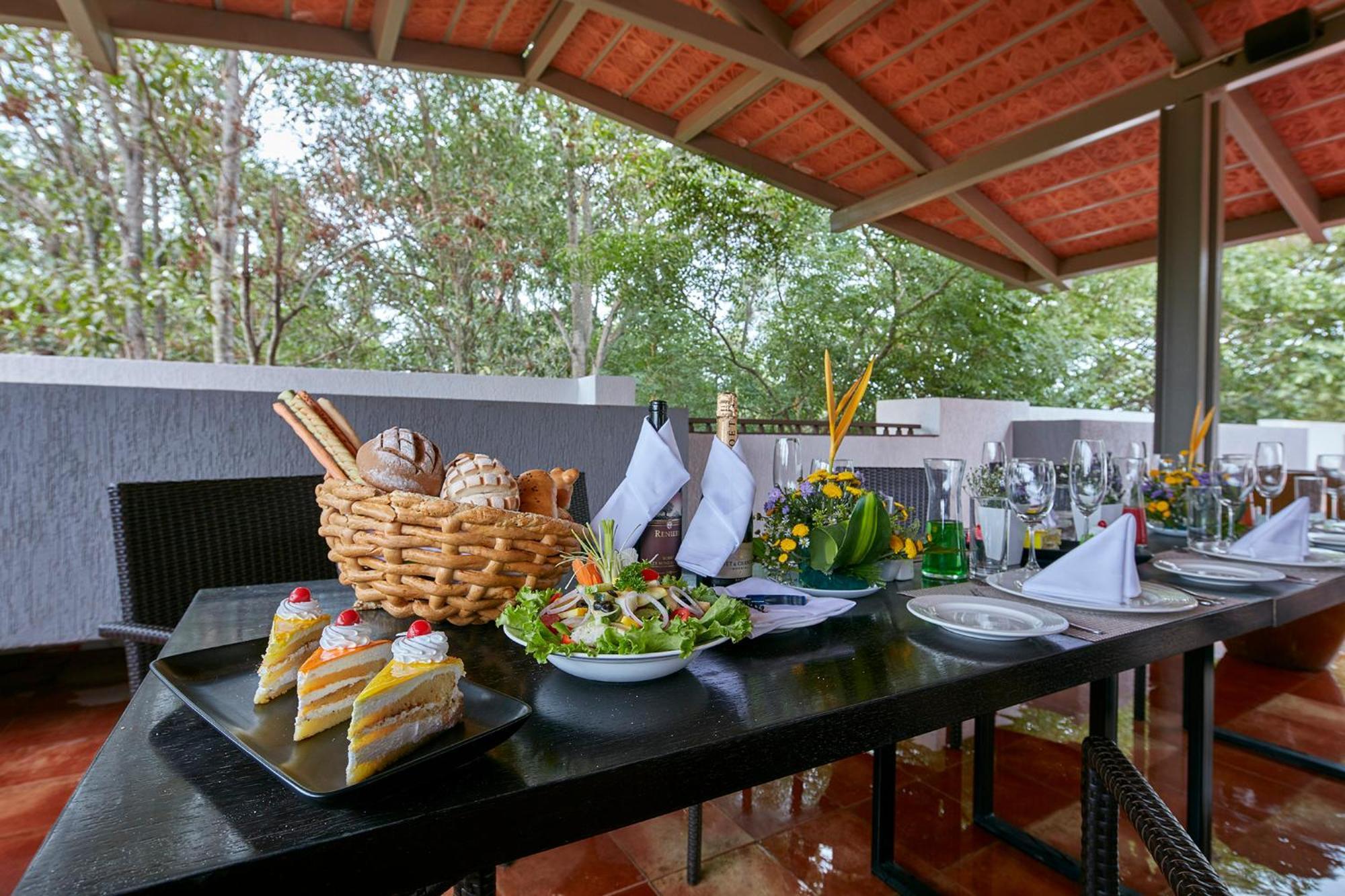 Signature Club Resort Devanahalli Kültér fotó